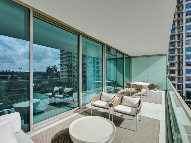 Apartment for sale  Unit #404 - photo 5902666