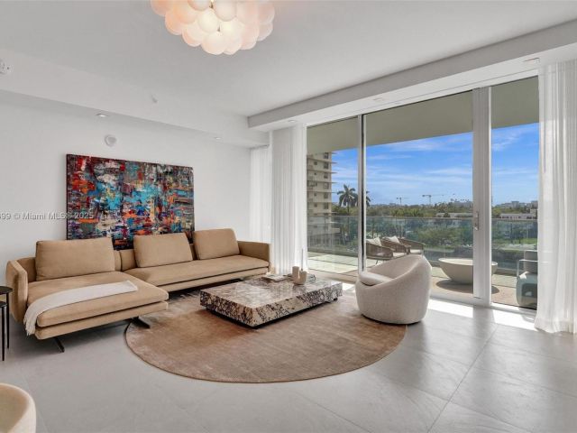 Apartment for sale  Unit #404 - photo 5902679