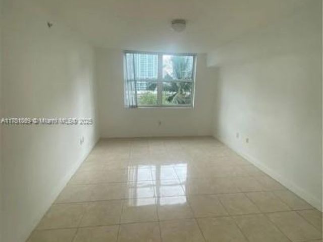 Apartment for sale  Unit #409 - photo 5925186