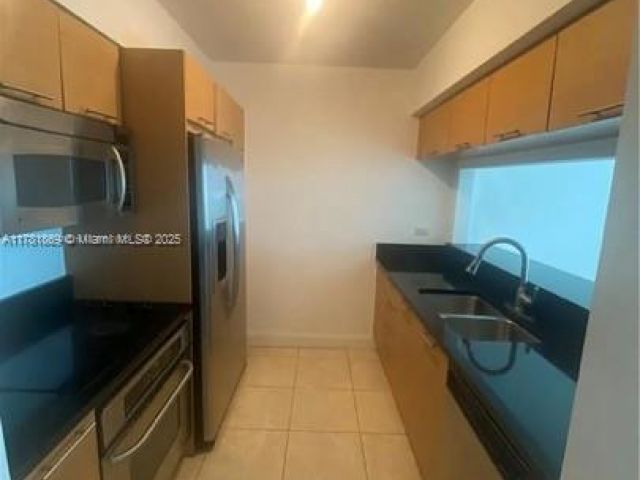 Apartment for sale  Unit #409 - photo 5925188