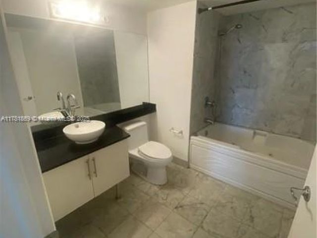 Apartment for sale  Unit #409 - photo 5925189