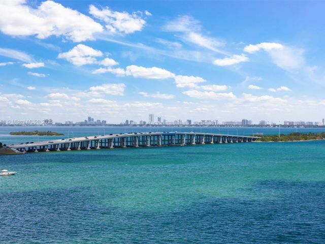 Apartment for rent  Unit #1002 - photo 7491252