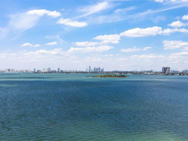 Apartment for rent  Unit #1002 - photo 7491253