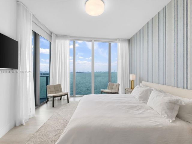 Apartment for rent  Unit #1002 - photo 7491266