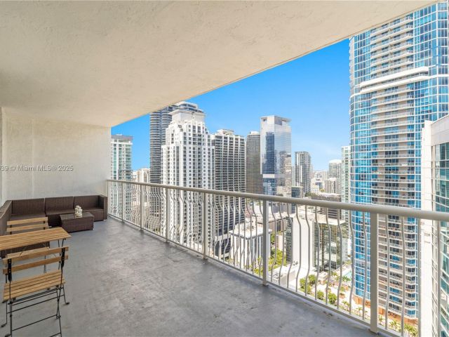 Apartment for sale  Unit #PH 4218 - photo 5914077