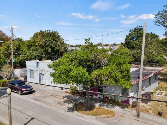 Home for sale at 1504 N Sapodilla Avenue - photo 5865623