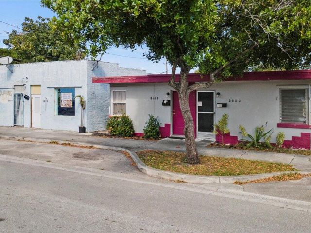 Home for sale at 1504 N Sapodilla Avenue - photo 5865638