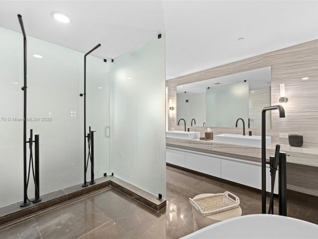 Apartment for sale  Unit #N206 - photo 5871461