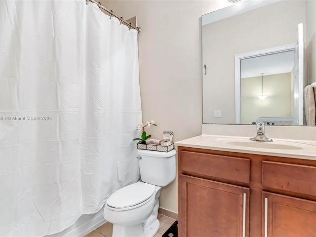 Home for sale at 11253 NW 88th Ter - photo 5861016