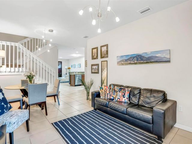 Home for sale at 11253 NW 88th Ter - photo 5861033