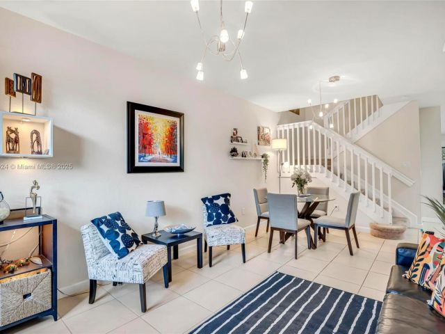 Home for sale at 11253 NW 88th Ter - photo 5861034