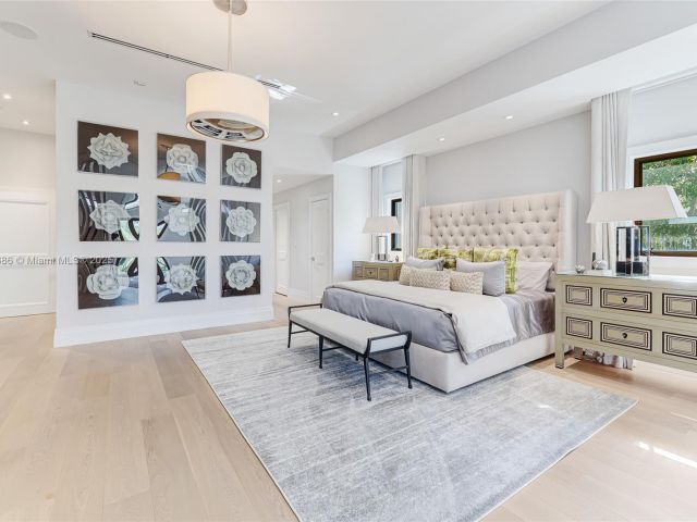 Home for sale at 555 Arvida Pkwy - photo 5889159