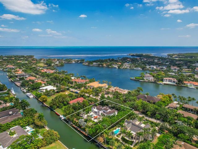 Home for sale at 555 Arvida Pkwy - photo 5889171