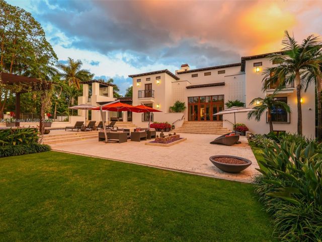 Home for sale at 555 Arvida Pkwy - photo 5889172