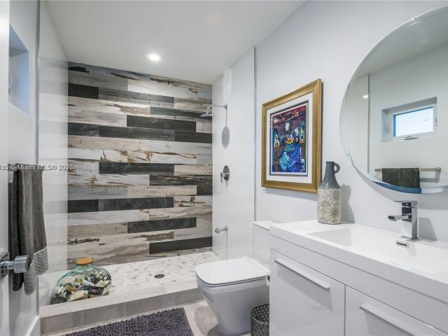 Home for sale at 9737 SW 98th St - photo 6041345