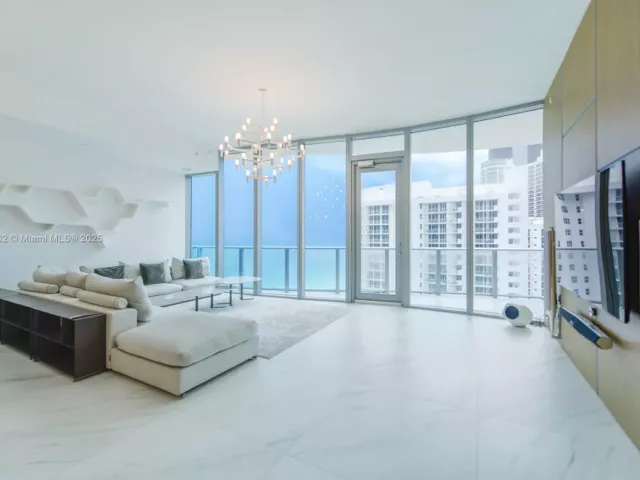 Apartment for sale  Unit #1703 - photo 6456496