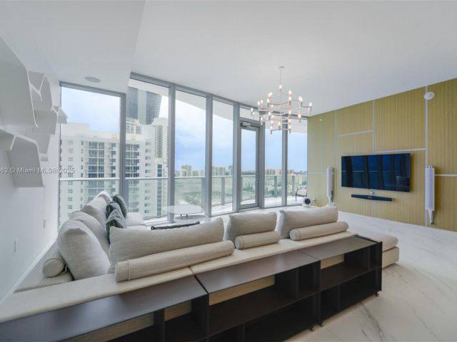 Apartment for sale  Unit #1703 - photo 6456494