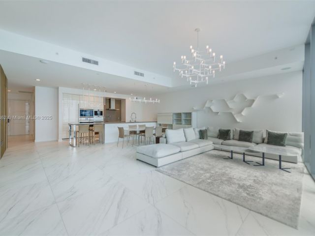 Apartment for sale  Unit #1703 - photo 6456495