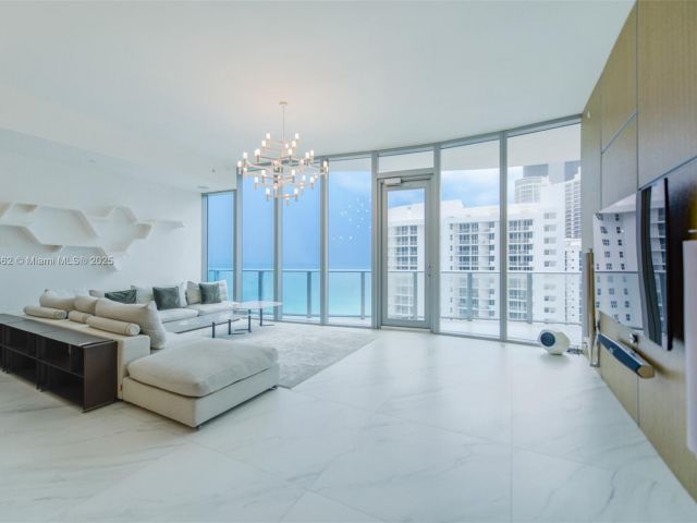 Apartment for sale  Unit #1703 - photo 6456496