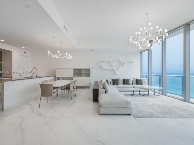 Apartment for sale  Unit #1703 - photo 6456498