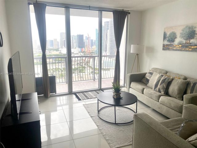 Apartment for sale  Unit #3106 - photo 5927296