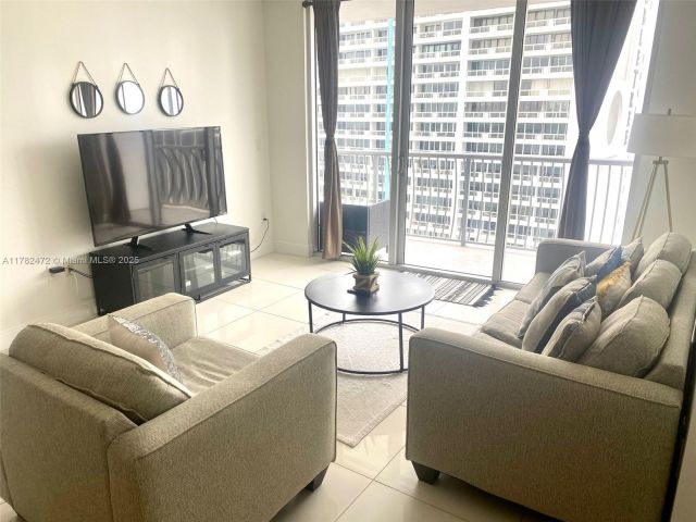 Apartment for sale  Unit #3106 - photo 5927297