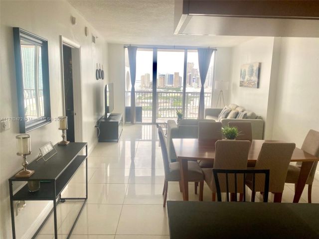 Apartment for sale  Unit #3106 - photo 5927299