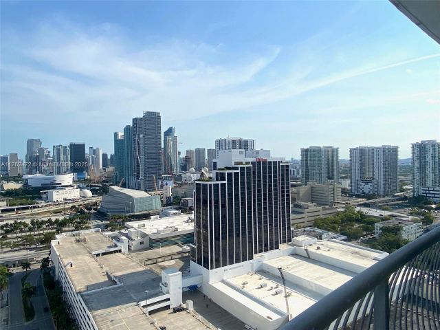 Apartment for sale  Unit #3106 - photo 5927301