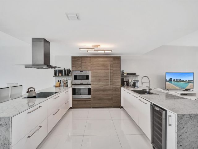 Apartment for sale  Unit #2005 - photo 5873977