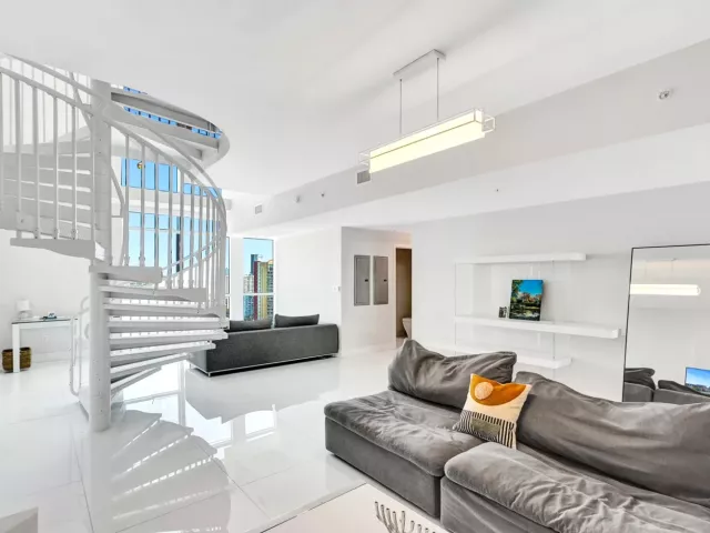 4-bedroom condo for sale in Sunny Isles Beach - 400 Sunny Isles Boulevard 2005 - MondialRealty
