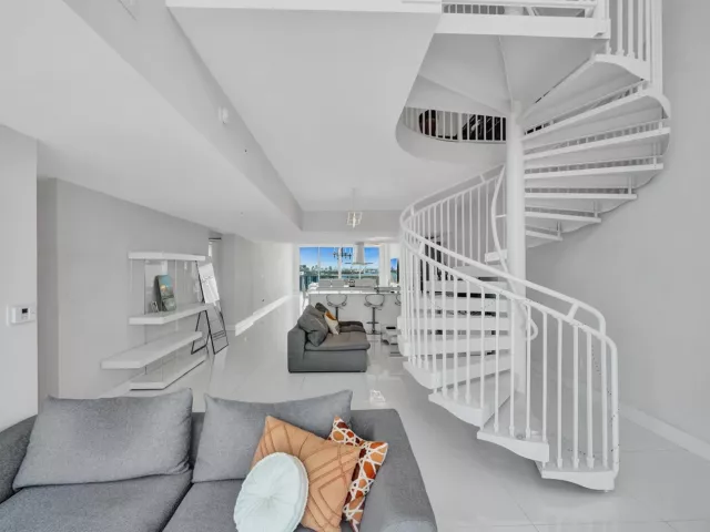 4-bedroom condo for sale in Sunny Isles Beach - 400 Sunny Isles Boulevard 2005 - MondialRealty