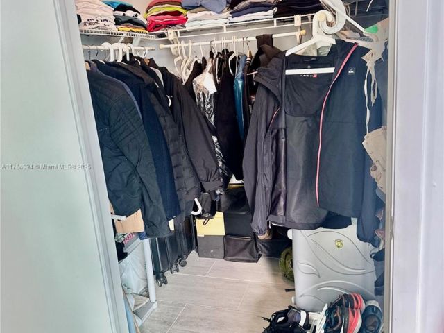 Apartment for sale  Unit #2712 - photo 5924190