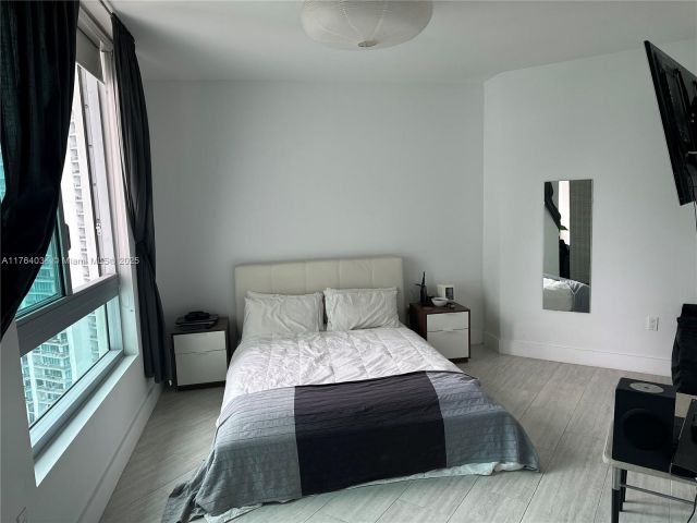 Apartment for sale  Unit #2712 - photo 5924194