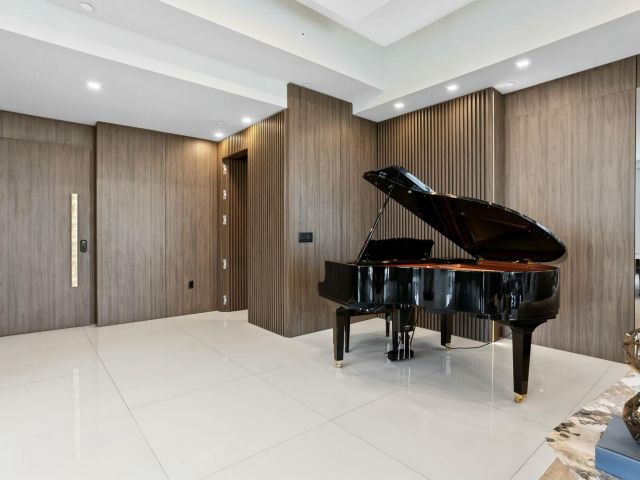 Apartment for sale  Unit #Ph-1 - photo 5935016