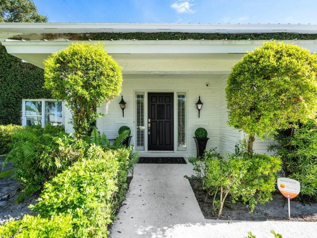 Home for rent at 900 SW 16th Street - photo 5941617