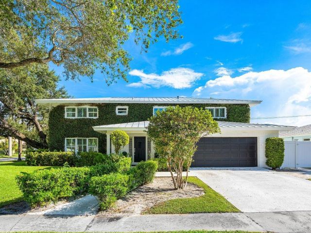 Home for rent at 900 SW 16th Street - photo 5941618