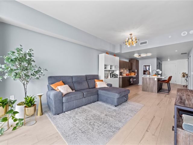 Apartment for sale  Unit #4906 - photo 6077793