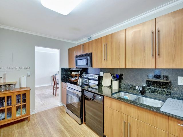 Apartment for sale  Unit #1507 - photo 5919847