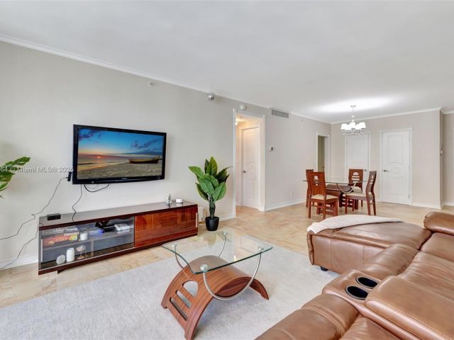 Apartment for sale  Unit #1507 - photo 5919852