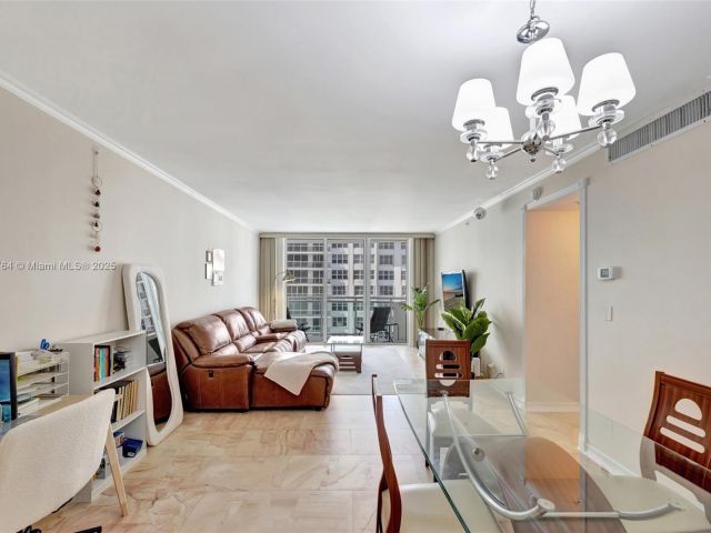 Apartment for sale  Unit #1507 - photo 5919857