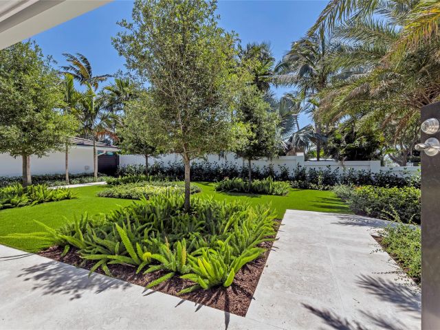 Home for sale at 2008 Admirals Way - photo 5891468