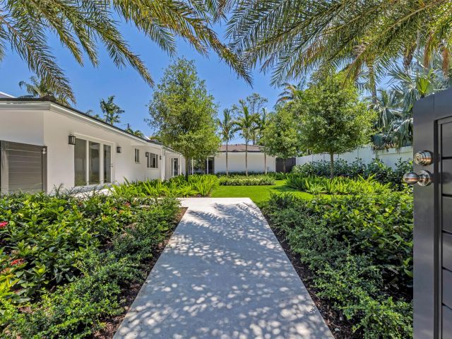 Home for sale at 2008 Admirals Way - photo 5891469