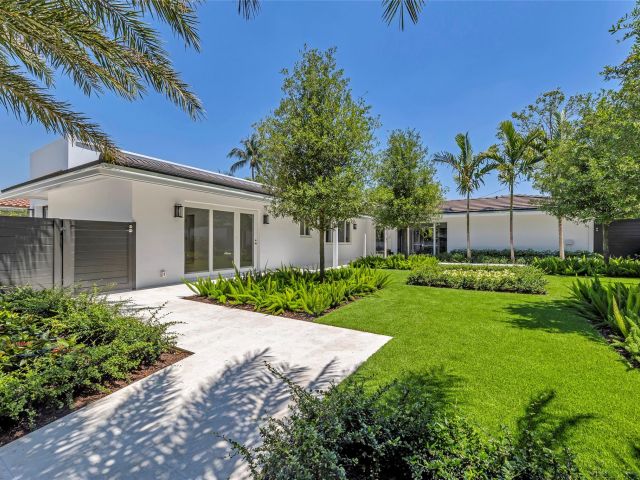 Home for sale at 2008 Admirals Way - photo 5891470