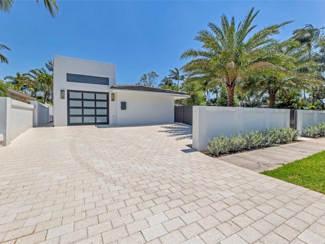 Home for sale at 2008 Admirals Way - photo 5891472