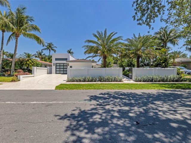 Home for sale at 2008 Admirals Way - photo 5891473