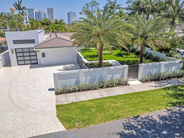 Home for sale at 2008 Admirals Way - photo 5891482