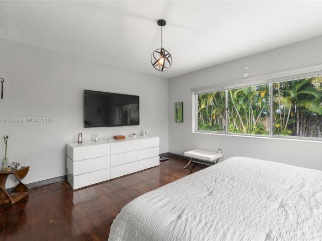 Home for sale at 425 NE 114th St - photo 5956143