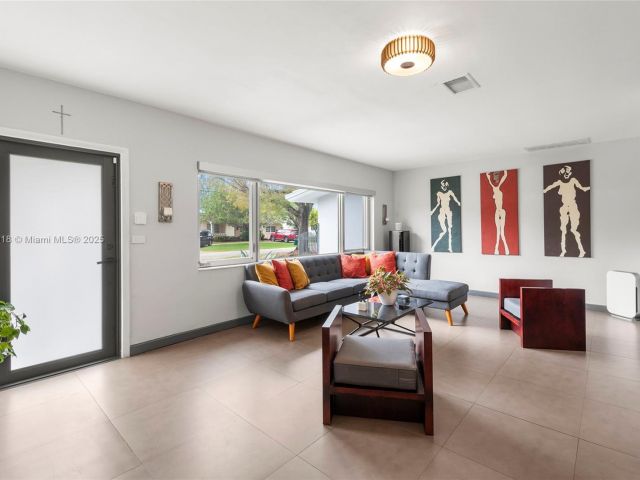 Home for sale at 425 NE 114th St - photo 5956156