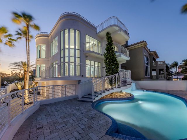 Home for sale at 1525 N Fort Lauderdale Beach Blvd - photo 6028413