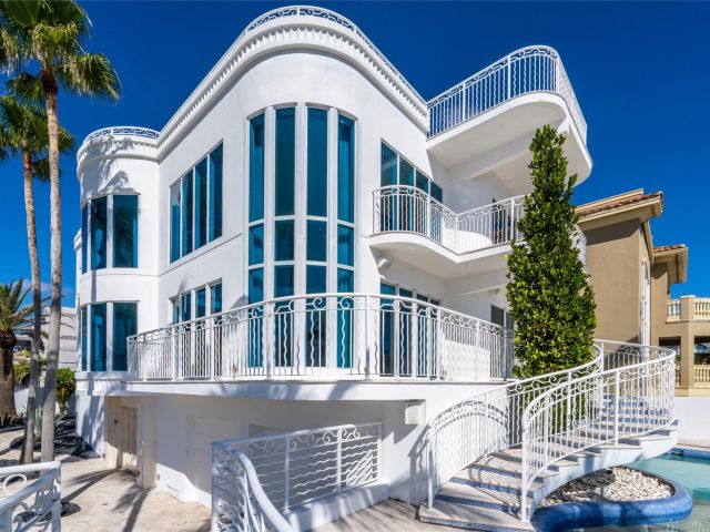 Home for sale at 1525 N Fort Lauderdale Beach Blvd - photo 6028417